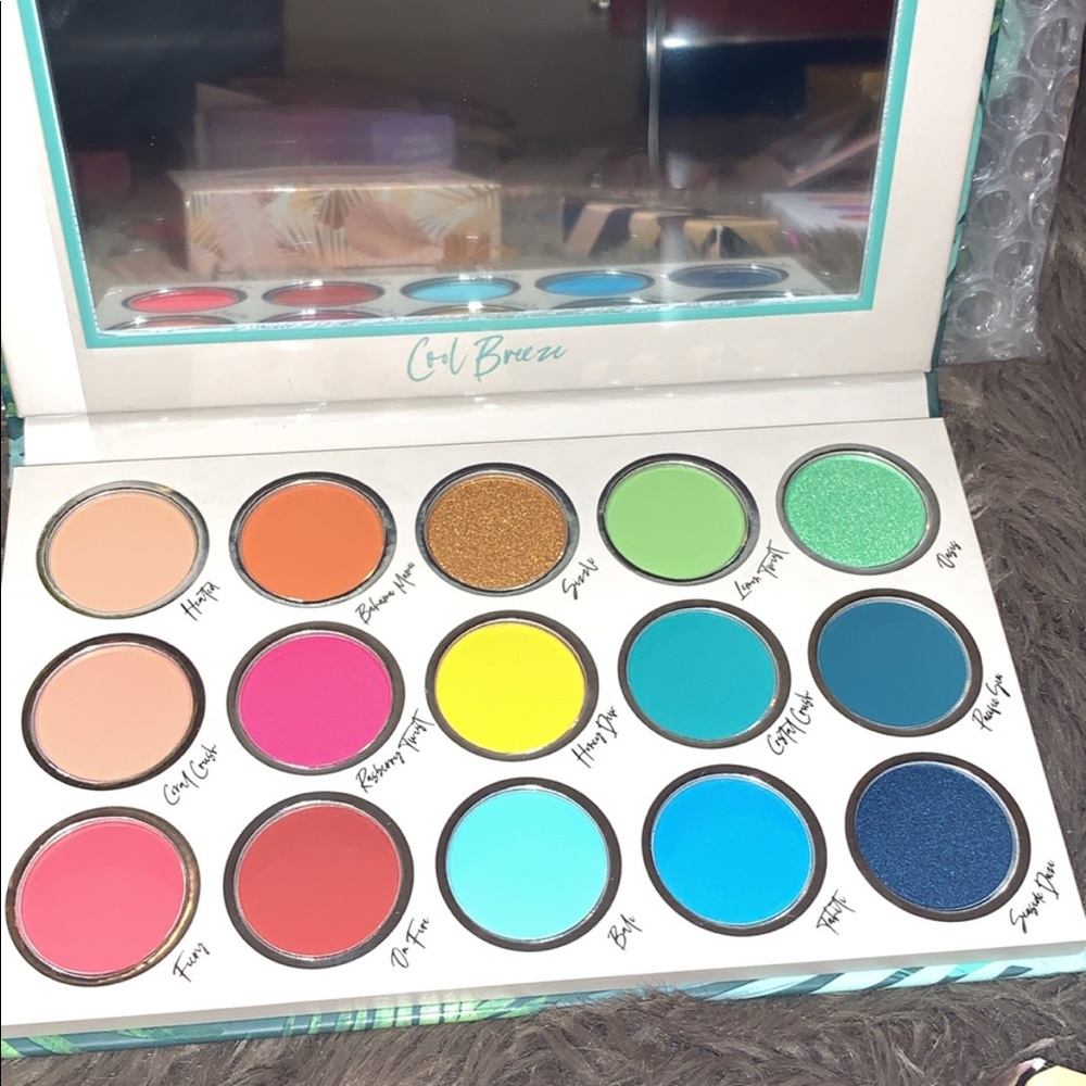 Eye-shadow